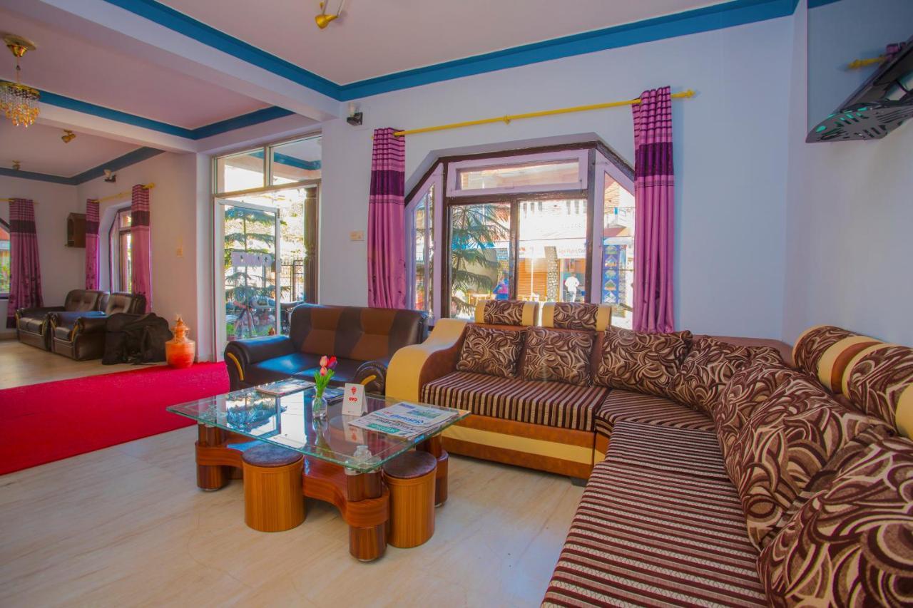 Oyo 227 Hotel Moonstone Pvt Ltd 포카라 외부 사진