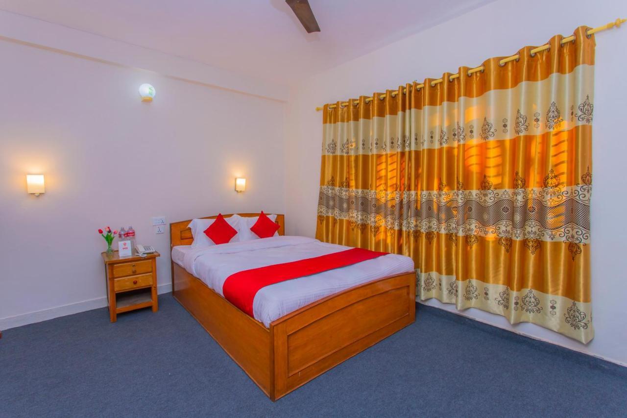 Oyo 227 Hotel Moonstone Pvt Ltd 포카라 외부 사진