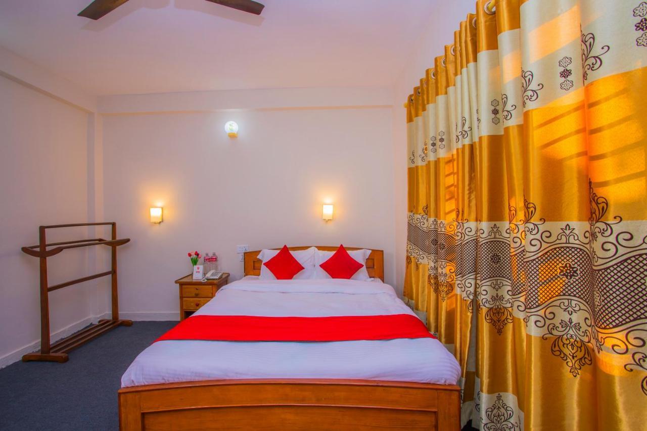 Oyo 227 Hotel Moonstone Pvt Ltd 포카라 외부 사진