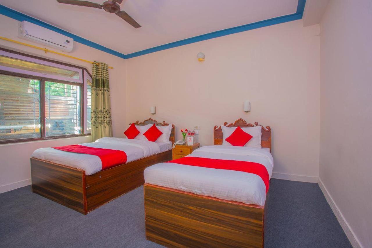 Oyo 227 Hotel Moonstone Pvt Ltd 포카라 외부 사진