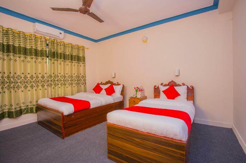 Oyo 227 Hotel Moonstone Pvt Ltd 포카라 외부 사진